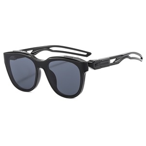Verano nueva llegada mujeres avanzadas estilo europeo marco completo deporte montar anomalía marco cuadrado gafas de sol para exteriores - Product Image 1