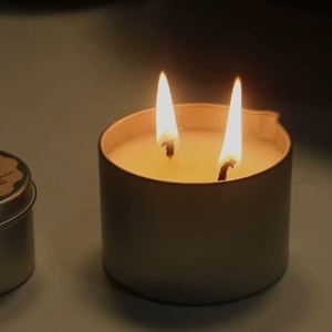 Velas Aromáticas Artesanales de Cera de Soja con Aceites Esenciales y Boquilla para Masajes, Ideales para Diwali y el Día del Padre - Product Image 1