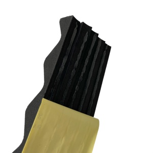 Bandes de fermeture en mousse solide ventilée ondulée à forte adhérence pour le bord de <span class=keywords><strong>toit</strong></span> en métal - Product Image 3
