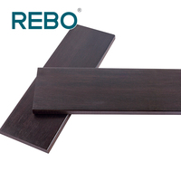 Panneau de revêtement mural en bambou composite extérieur ignifuge avec surface texturée pour décor de villa