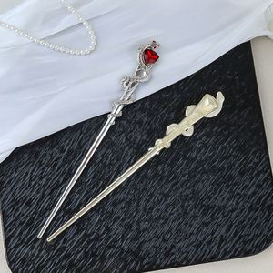 Pasadores de Pelo Metálicos para Mujer, con Cristales Brillantes y Diseño de Serpiente, Accesorio Elegante para el Cabello, Estilo Retro - Product Image 3