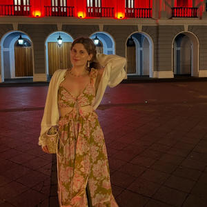 Vestido Maxi Personalizado para Mujer, Fabricante OEM, Moderno, Ligero, Sexy, con Efecto Push-Up, para Fiestas, Eventos, Uso Diario Informal - Product Image 1