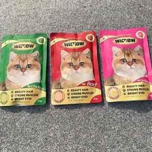 Friandises humides à lécher pour chats, best-seller, haute qualité, riches en protéines, biologiques, au saumon, au thon et au poulet, en bandes, pour la vente en gros - Product Image 5