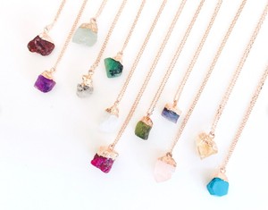 Collier plaqué or 18 ct le plus populaire en <span class=keywords><strong>2023</strong></span> Pendentif pierre de naissance coloré Collier personnalisé Bijoux pour femmes - Product Image 1