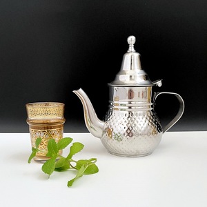 Caffettiera e Teiera Marocchina in Acciaio Inox con Design Vintage di Lusso Bohémien, Prodotta in Cina - Product Image 1