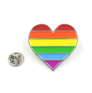 Venta al por mayor Logotipo de diseño suave solapa esmalte amor corazón bandera Lgbtq orgullo accesorios broche Arco Iris insignia personalizado Gay <span class=keywords><strong>Lgbt</strong></span> orgullo Pin - Product Image 6