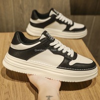Chaussures de course blanches respirantes à lacets pour hommes, semelle épaisse, tendance, polyvalentes, en coton, semelle intermédiaire en EVA, rehaussantes, décontractées