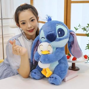 Nuovo Design: Peluche di <span class=keywords><strong>Stitch</strong></span> con Paperella Bianca, Grande Pupazzo Cartoon di <span class=keywords><strong>Lilo</strong></span> <span class=keywords><strong>e</strong></span> <span class=keywords><strong>Stitch</strong></span>, Cuscino Imbottito - Product Image 4