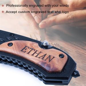 Oferta Especial: Navaja Plegable Táctica Personalizada OEM con Mango de Madera Grabado para Camping, Supervivencia y Caza - Product Image 5