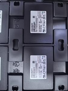 HORNG SHING Serveur interne Disque SSD en métal utilisé MZ7L3960HCJR-00A07 PM893 2.5 960G SATA 6 Gb/s - Product Image 4