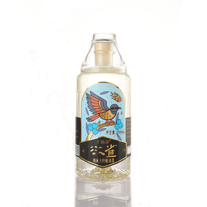 Vin de riz <span class=keywords><strong>chinois</strong></span> à faible teneur en alcool de 250 ml, <span class=keywords><strong>saké</strong></span> japonais dans une bouteille élégante, <span class=keywords><strong>saké</strong></span> Dai-ginjo premium - Product Image 1