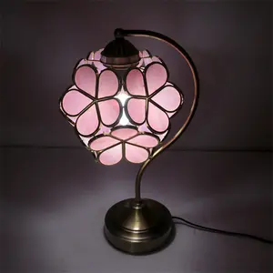 Creative LED Pink Petal Desk Light For Home Living Bedroom Bedside Decor Tiffany Modern Table Lamp