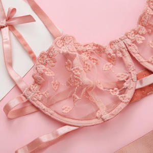 2025情人节心形刺绣性感内衣Xxl加大码蕾丝蝴蝶结女性内衣女性3件套内衣 - Product Image 6
