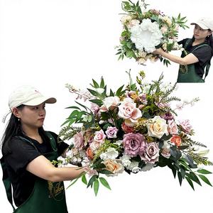 SMOOTH 2024 NUEVO Ramo de Rosas Artificiales de Seda Rosa, Diseño Asimétrico, Tamaño Personalizable, para Bodas/Eventos Navideños - Product Image 1