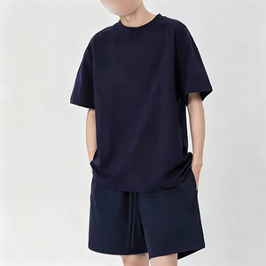 ชุดเสื้อยืดลำลองผู้ชาย ผ้าคอตตอนหนา 100% ทรงโอเวอร์ไซส์ ระบายอากาศได้ดี เหมาะสำหรับฤดูร้อน เสื้อยืดและกางเกงขาสั้นแบบเรียบๆ ชุดสองชิ้น - Product Image 2