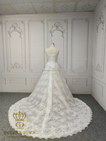 Robe de mariée QUEENSGOWN moderne à col carré, taille cintrée, broderies perlées, dentelle, coupe trapèze avec dos corset