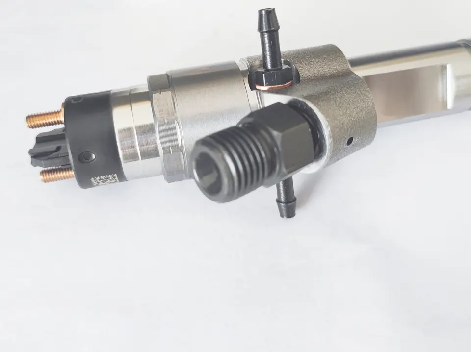 common rail injector 0445120043  0445120236 injector for MWM CUMMINS VW injector nozzle 0445120043  0445120236  961204640014