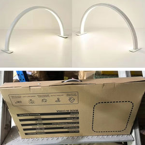 22 pulgadas 30 pulgadas logotipo gratis Luna belleza arte lámpara arco Luna lámpara de mesa con teléfono celular media luna escritorio lámpara de uñas - Product Image 6
