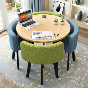 Set <span class=keywords><strong>Tavolo</strong></span> da Pranzo di Lusso in Metallo Dorato per Ristorante con 4 Sedie in Vendita - Product Image 4