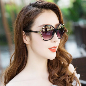 Gafas de sol con diseño de camelia para mujer, montura de resina, protección UV385, diseño floral, estilo coreano, gafas de sol a la moda - Product Image 4