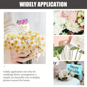 Porta Tarjetas Espiral en Forma de Corazón de Alambre Metálico Dorado de 13 Pulgadas para Manualidades, Ramos, Centros de Mesa de Boda, Fotos y Notas - Product Image 4