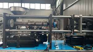 Mini máquina de moldeo por inyección de escritorio horizontal eléctrica para manicura/tapas de botellas 35g Micro productos - Product Image 2