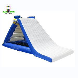 Tour flottante toboggan jeu d'<span class=keywords><strong>action</strong></span> grande tour d'eau gonflable coulissante d'escalade pour parc aquatique - Product Image 4