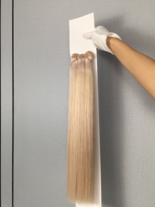 Extensiones de Cabello Remy 100% de Dragonbeauty Factory, Tejidas a Máquina, de 10 a 30 Pulgadas, Color Rubio # Paquetes de Cabello Remy Color 613 de China - Product Image 2