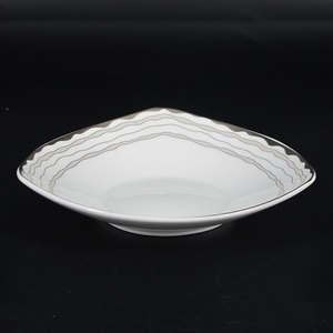125 pièces, 75 pièces, 72 pièces, service <span class=keywords><strong>de</strong></span> table pour 6 <span class=keywords><strong>personnes</strong></span>, <span class=keywords><strong>12</strong></span> <span class=keywords><strong>personnes</strong></span>, élégant service <span class=keywords><strong>de</strong></span> table en porcelaine à os fin, en céramique or argent - Product Image 5