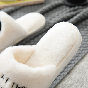 Nouvelles pantoufles en coton de haute qualité avec semelle en PVC, motif dessin animé, doublure en peluche, pour couple, vente en gros de qualité - Product Image 5