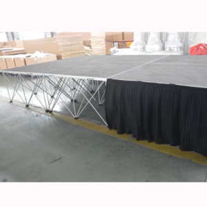 Plataforma de Escenario Portátil Ligera de Instalación Rápida con Elevador de Aleación de Aluminio, Fácil Montaje para Iluminación de Eventos y Uso en Escenarios - Product Image 1