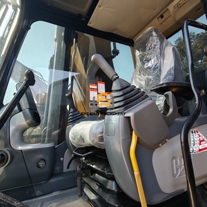 Machinerie minière d'occasion à 95 % neuve, engins de terrassement, excavatrices sur chenilles Caterpillar CAT330D2L d'occasion - Product Image 5