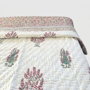 Couvre-lit double en coton 100% doux, imprimé rose et vert, fait main, style bohème Jaipuri Rajai, pour la maison et l'hôtel - Product Image 1