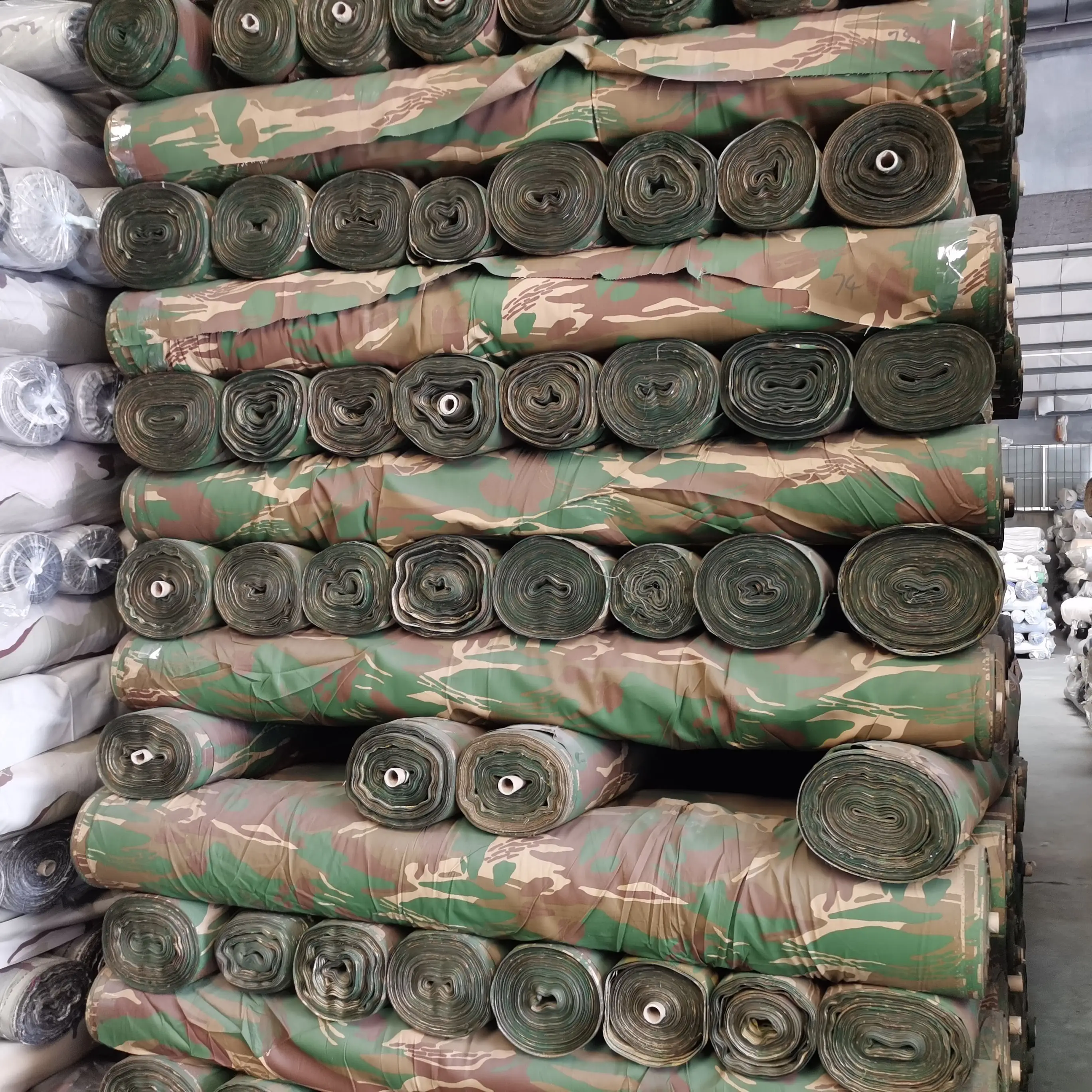 good quality and cheap stock fabrics for denim/camouflage/cotton yarn dyed fabric