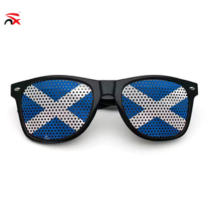 Meilleures ventes : Ensemble de supporters de football d'Écosse – Chapeau bob drapeau écossais, lunettes de soleil et <span class=keywords><strong>sac</strong></span> à cordon pour la Coupe du Monde de Football 2026 - Product Image 4