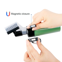 Brosse de nettoyage de clubs de golf en plastique personnalisée en gros avec réservoir d'eau et outil de réparation de divots à pulvérisation