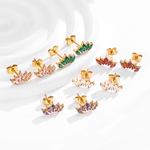 Nouveau populaire plaqué or en acier inoxydable Dangle Drop Claw Set Horse Eye Zircon Hoop Boucles d'oreilles pour les fêtes de mode - Product Image 6