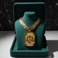 Nouveau Design Tendance Collier Pendentif Breloque Élégant en Laiton Plaqué Or 24K avec Chaîne Cubaine Géométrique et Breloque Équilibre, Bijou Unisexe, Cadeau