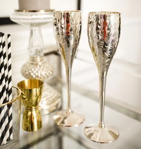 Martini martelé en cuivre de qualité supérieure pour la décoration de mariage et les accessoires de bar en prix de gros et de détail fabriqué en Inde - Product Image 2
