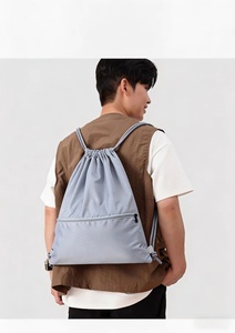 Sac à dos promotionnel personnalisé avec cordon de serrage, sac de sport pliable, sac à cordon pour la gym, les sports, les voyages et les activités de plein air - Product Image 3
