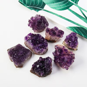 Vente en gros de grappes d'améthyste de haute qualité CrystalHola, forme libre, pierre de guérison tendance pour la décoration intérieure et les cadeaux de fêtes - Product Image 4