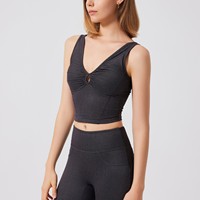 Crop top personnalisé, décolleté en V, soutien-gorge sexy, soutien-gorge de sport torsadé, soutien-gorge de yoga inspiré du jean, soutien-gorge de yoga de fitness à séchage rapide pour la salle de sport
