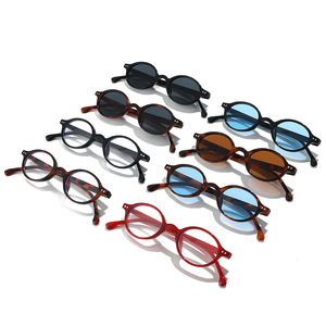 Óculos de Sol Redondos Pequenos <span class=keywords><strong>2026</strong></span> Nova Moda com Armação em Policarbonato UV400 XY6239 OEM ODM Óculos Modernos para Streetwear - Product Image 4