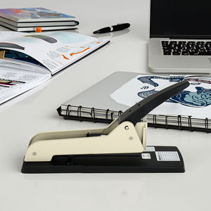 ZEQUAN <span class=keywords><strong>Agrafeuse</strong></span> Manuelle Métallique Robuste à <span class=keywords><strong>Bras</strong></span> <span class=keywords><strong>Long</strong></span> pour Fabrication de Papier et Cahiers Grand Format - Product Image 4