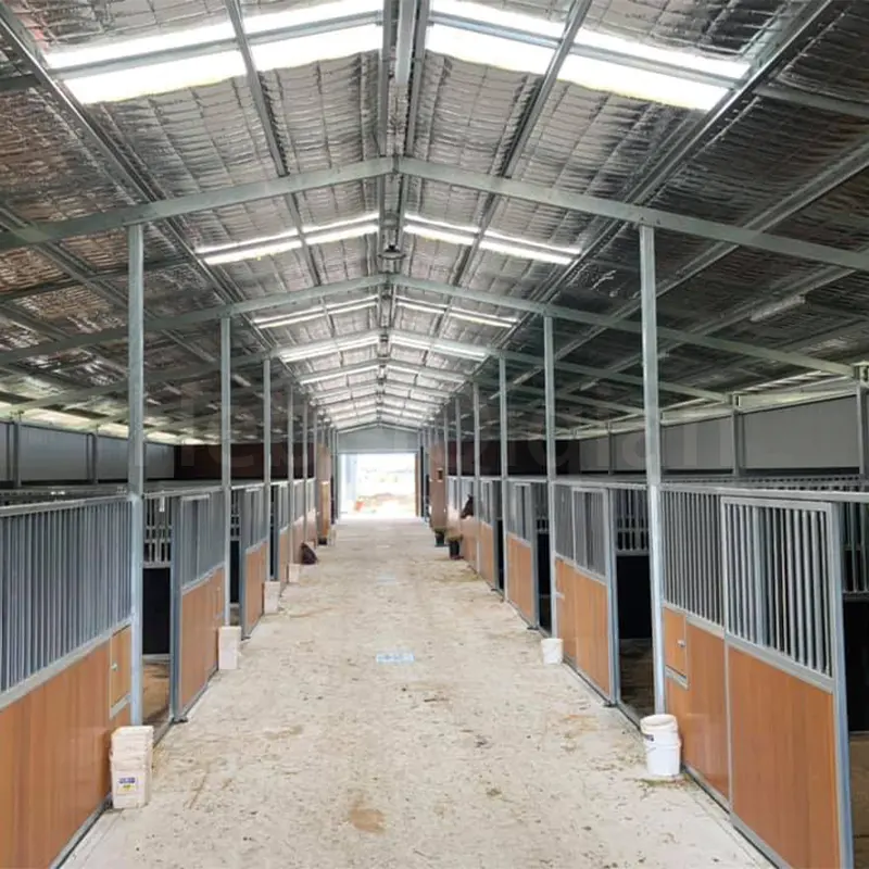 Standard australisches tragbares verzinktes Pferdestall Panel geschweißtes verzinktes Netzrohr tragbare Pferdestallzubehör für Pferde