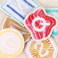 Autocollant en tissu lettres anglaises, étiquette de broderie pour ordinateur, patch de broderie