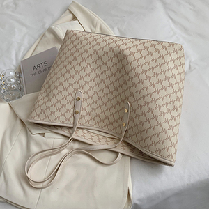 2026 bolso de cuero grande de lujo para mujer, bolso de hombro con tachuelas, bolso cruzado, bolso de moda para mujer/ - Product Image 2