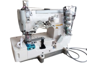 Máquina de Coser Industrial de Cama Plana 500-01CB Nueva con Alimentación por Aguja, Cortahilos y Motor para Sudaderas, Ropa Interior y Sujetadores - Product Image 1