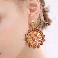 Pendientes Largos Hechos a Mano con Cuentas en Forma de Flores Bohemias con Acero Inoxidable Chapado en Oro de 18K - Joyería de Fiesta para Mujer