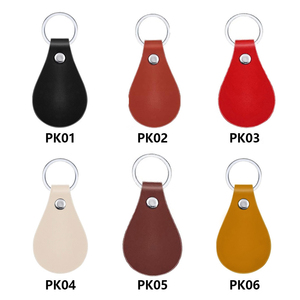 Bán buôn tùy chỉnh xe Keychain DIY logo dập nổi PU da Móc chìa khóa xe cho Phụ kiện túi - Product Image 3